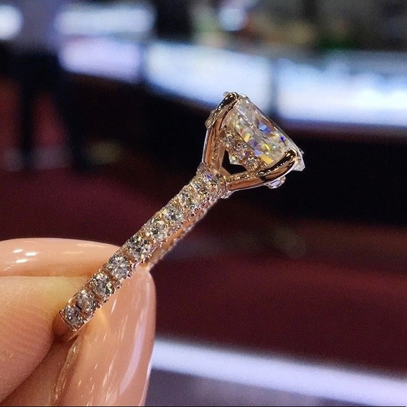 Silver White sapphire crystal birthston Ring - Picture 6 of 10